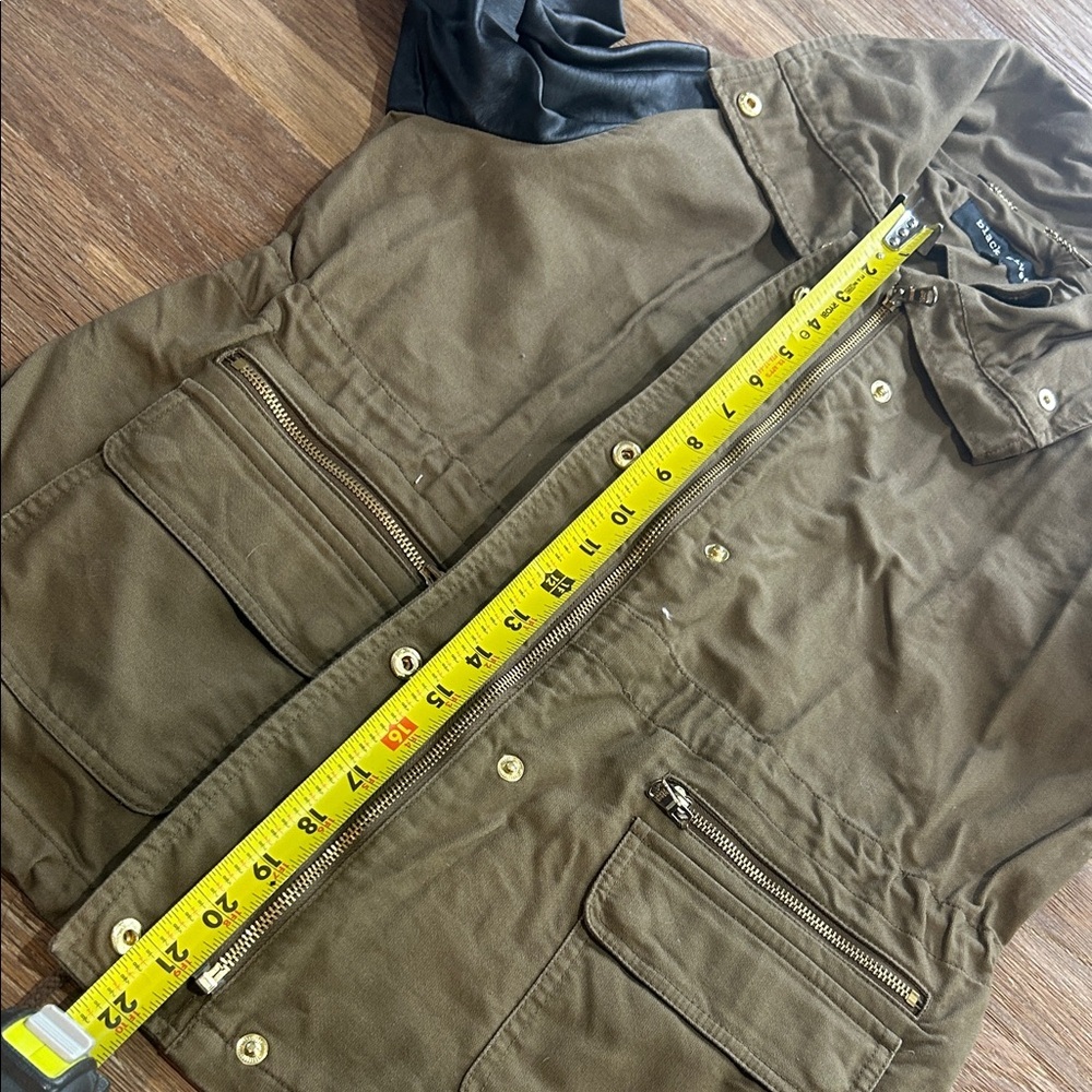 Olive & Black Utility Jacket - women - Picture 8 of 14